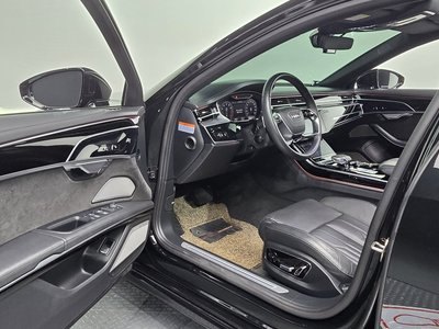 صورة 10 لـ 2020 AUDI A8