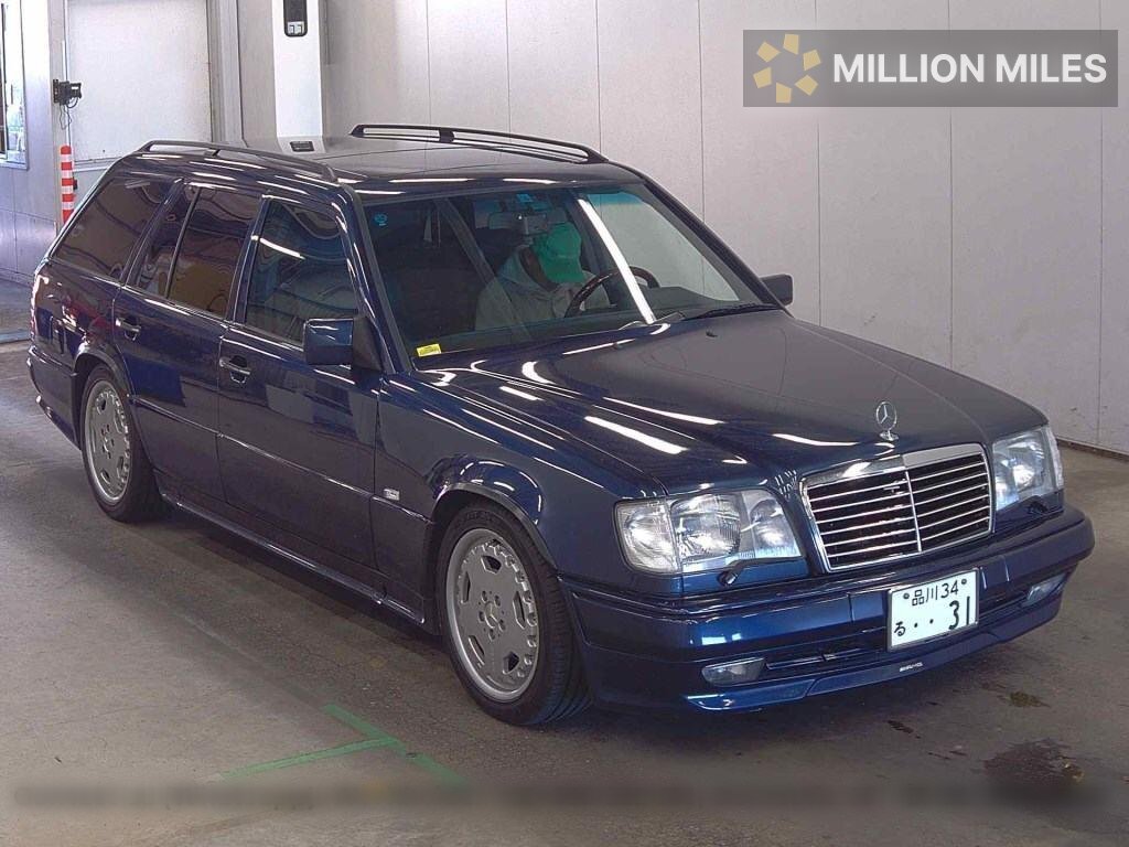 MERCEDES-BENZ E-CLASS AMG - View 1