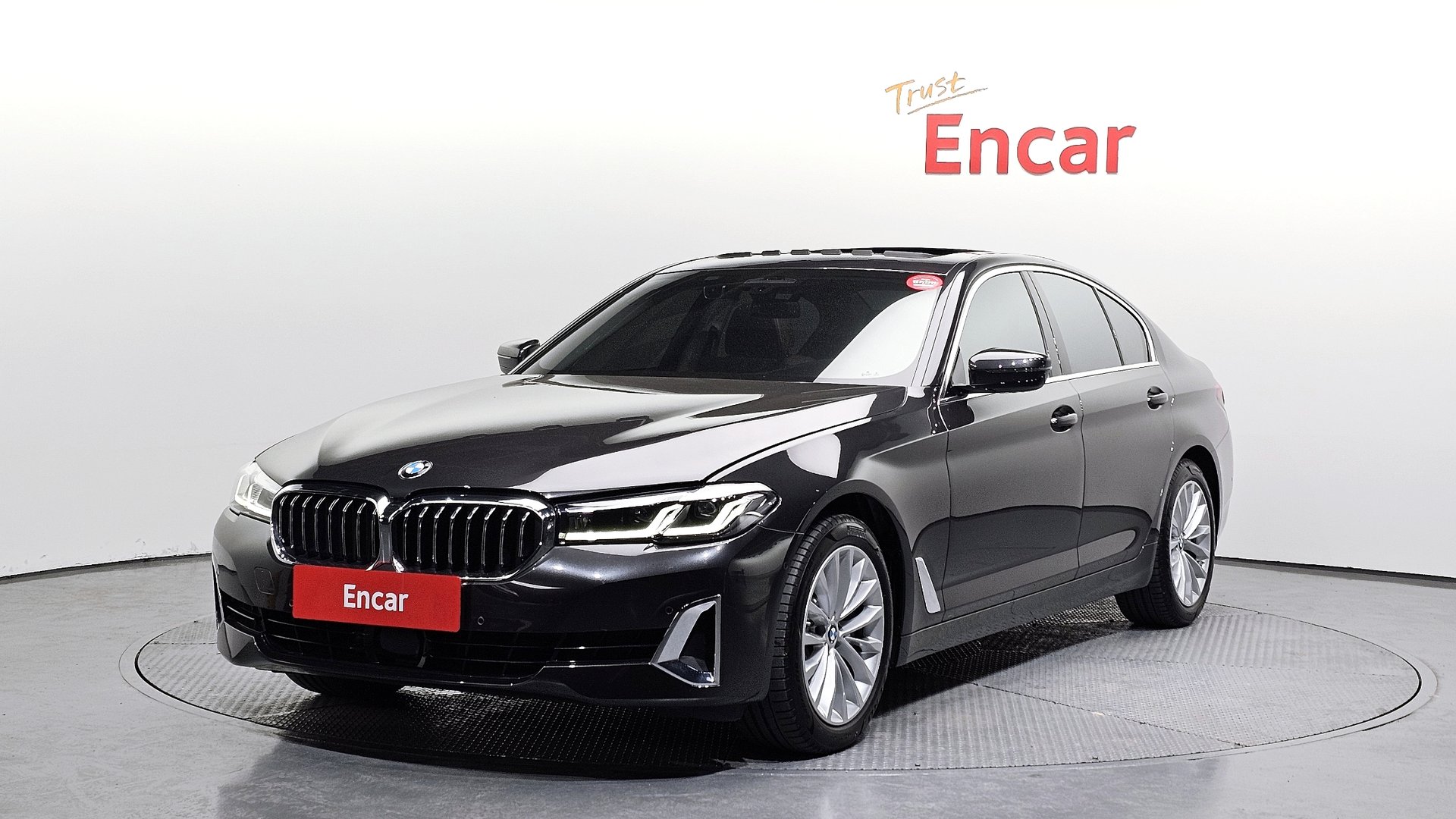 BMW 5 SERIES - View 1