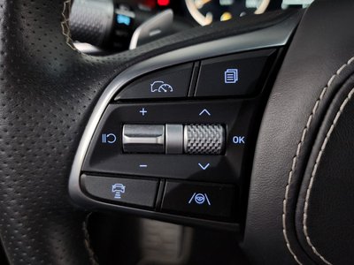 2023 Genesis THE NEW G70 thumbnail 24