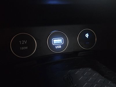 2023 Genesis THE NEW G70 thumbnail 34
