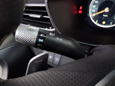 2023 Genesis THE NEW G70 thumbnail 30