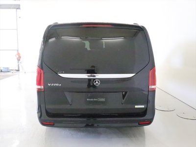 صورة 3 لـ 2024 Mercedes-BENZ V-CLASS