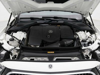 صورة 7 لـ 2025 Mercedes-BENZ E-CLASS