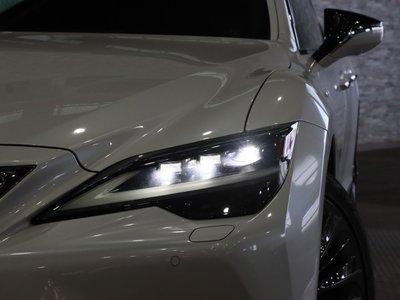 صورة مصغرة 16 لـ 2021 Lexus LS
