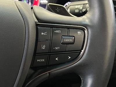 صورة مصغرة 27 لـ 2021 Lexus LS