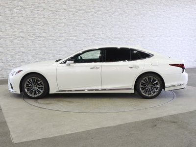 صورة مصغرة 13 لـ 2021 Lexus LS