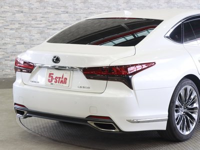 صورة مصغرة 19 لـ 2021 Lexus LS