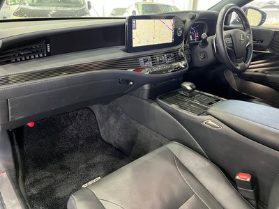 صورة مصغرة 45 لـ 2021 Lexus LS