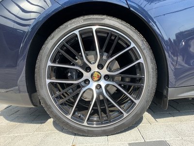 PORSCHE PANAMERA - 8