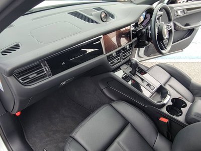 2023 Porsche MACAN — миниатюра 13