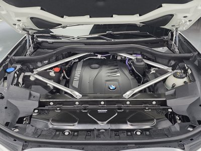 2024 BMW X7 photo 7
