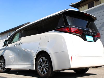 2024 Toyota ALPHARD — фото 8