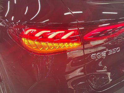 MERCEDES-BENZ EQE - 9