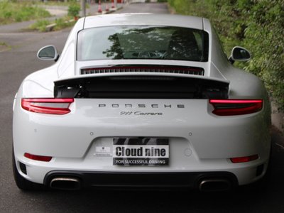 PORSCHE 911 - 9
