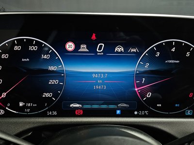 MERCEDES-BENZ E-CLASS - 8