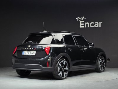 صورة 4 لـ 2026 MINI COOPER S