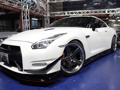 NISSAN GT-R