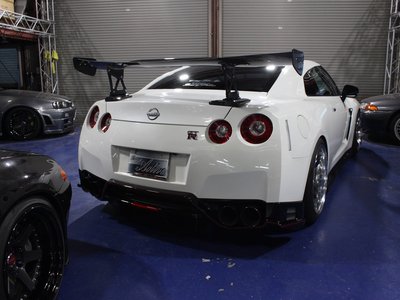 NISSAN GT-R - 9