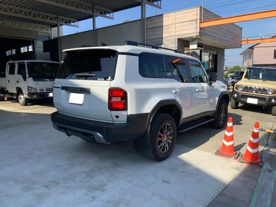 TOYOTA LAND CRUISER 250 - 5