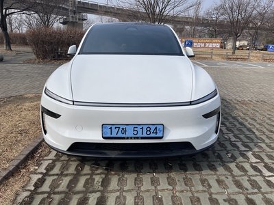 TESLA MODEL Y - 2