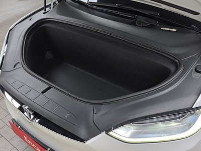 2019 Tesla MODEL X — фото 7