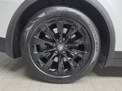 2019 Tesla MODEL X — фото 6