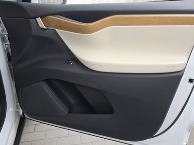 صورة مصغرة 15 لـ 2019 Tesla MODEL X