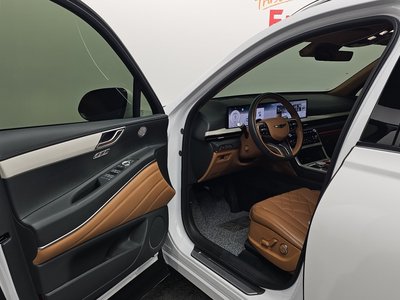 GENESIS GV80 - 10