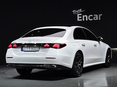 صورة 4 لـ 2025 Mercedes-BENZ E-CLASS