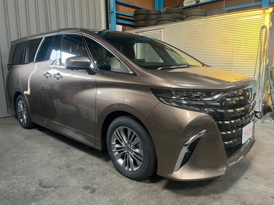 TOYOTA ALPHARD - 1