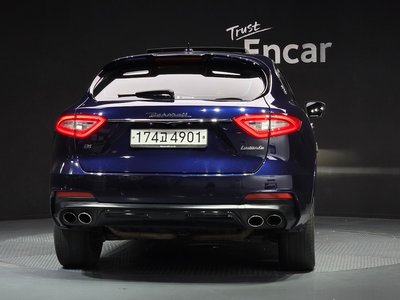 MASERATI LEVANTE - 3