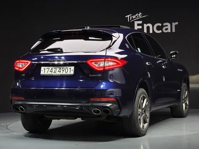 MASERATI LEVANTE - 4
