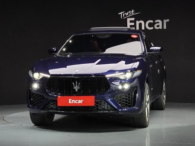 MASERATI LEVANTE - 2