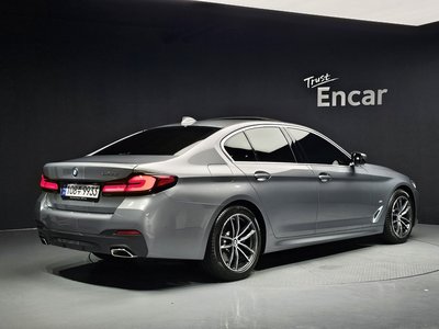 صورة 4 لـ 2023 BMW 5 SERIES