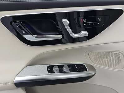 2024 Mercedes-BENZ GLC — миниатюра 31