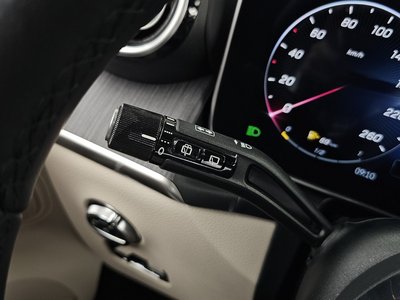 2024 Mercedes-BENZ GLC — миниатюра 30