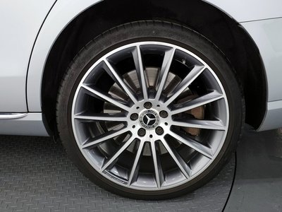 MERCEDES-BENZ E-CLASS - 6