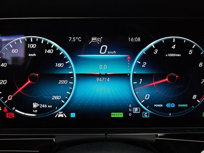 MERCEDES-BENZ E-CLASS - 8