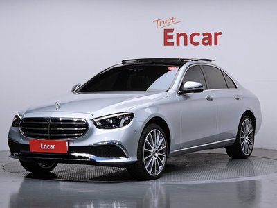 MERCEDES-BENZ E-CLASS - 1