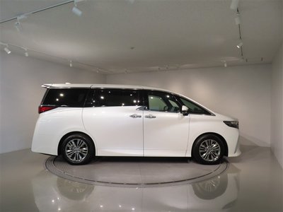 TOYOTA ALPHARD - 4