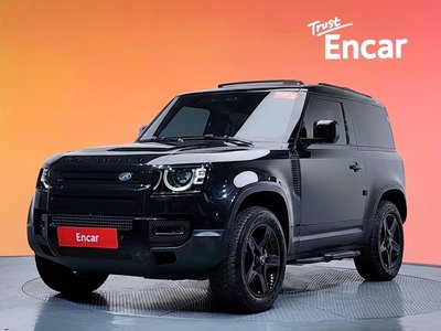 LAND ROVER DEFENDER - 1