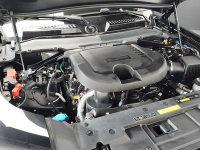 LAND ROVER DEFENDER - 8