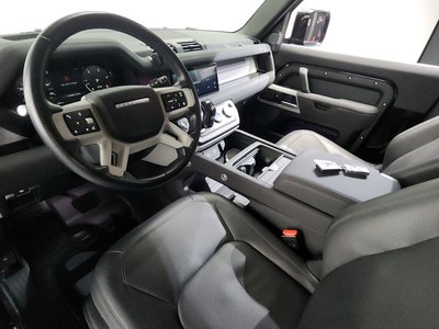 LAND ROVER DEFENDER - 5