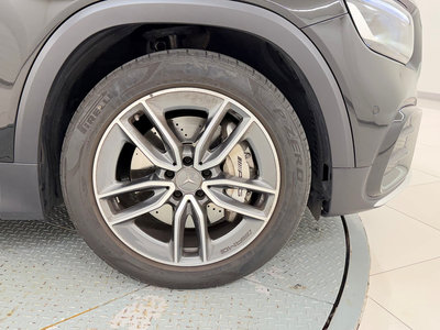 MERCEDES-BENZ GLB - 9