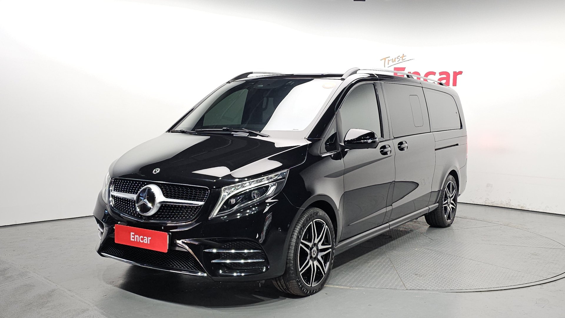 MERCEDES-BENZ V-CLASS - View 1