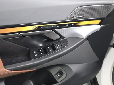 2025 BMW 5 SERIES — миниатюра 30