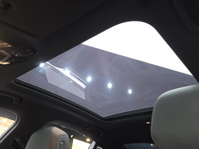 2025 BMW 5 SERIES — миниатюра 25