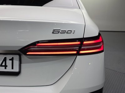 2025 BMW 5 SERIES 照片 10