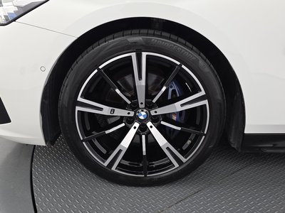 2025 BMW 5 SERIES 照片 6